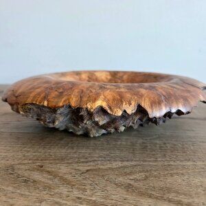 Tasmanian Australian handmade swamp gum burl wood bowl.